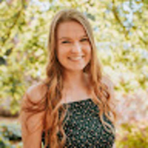 Meet your Posher, Cassie - Picture 1 of 1